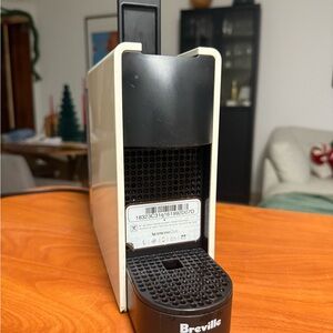 Breville Espresso Maker in Black and White